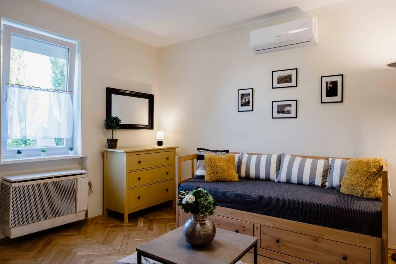 Viola Family Apartman Free Parking Pecs Ngoại thất bức ảnh
